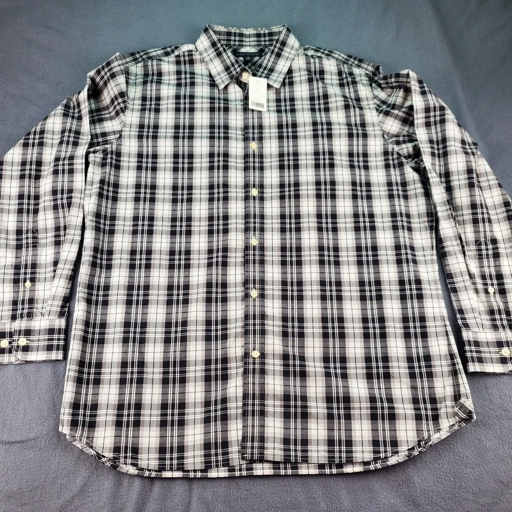 Banana Republic embrace effortless